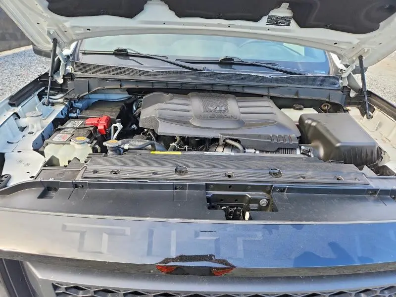 2023 NISSAN TITAN SV  