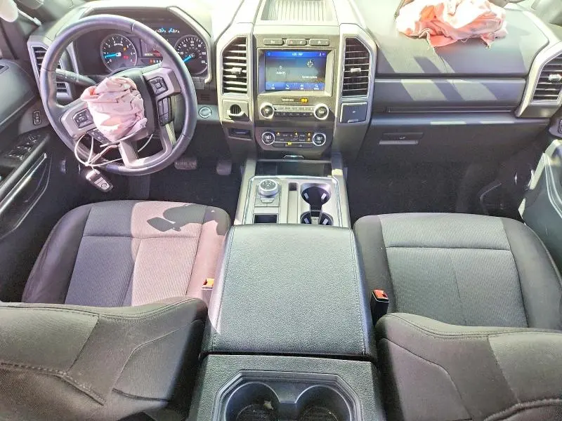 2021 FORD EXPEDITION XLT  