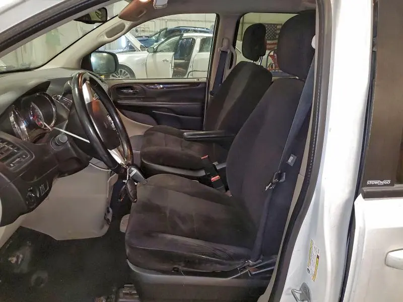 2013 DODGE GRAND CARAVAN SE  