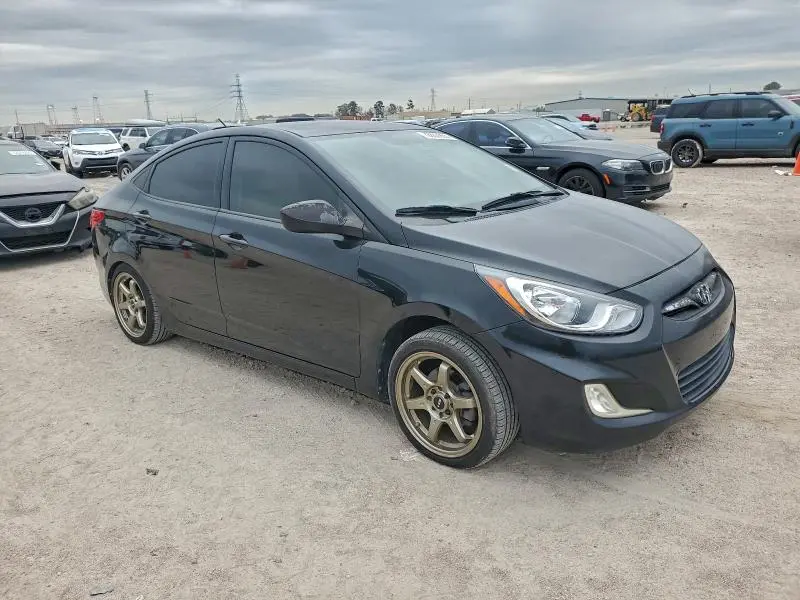 2012 HYUNDAI ACCENT GLS  