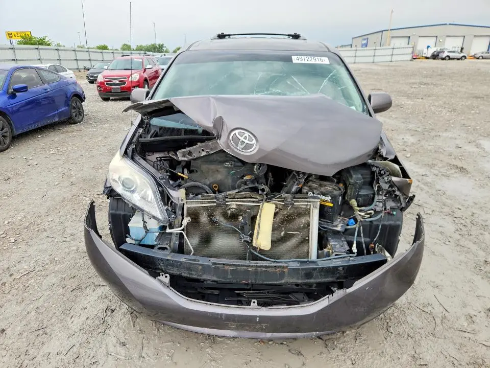 2012 TOYOTA SIENNA XLE 8-PASSENGER  