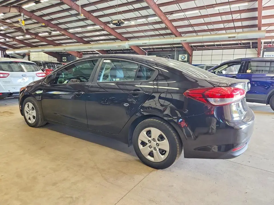 2018 KIA FORTE LX  