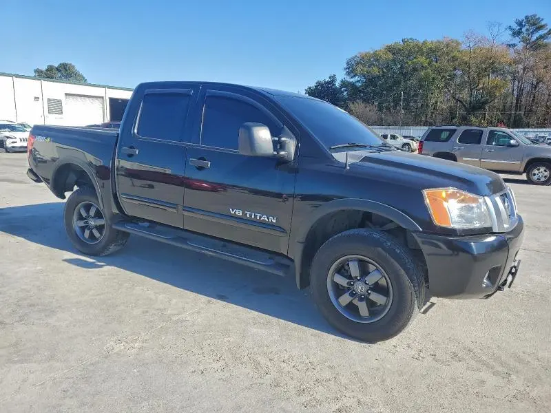 2015 NISSAN TITAN S  