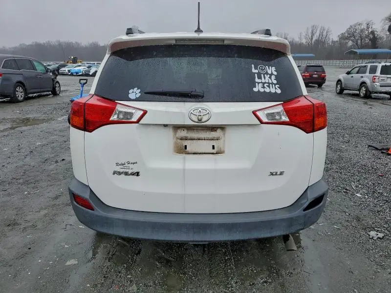 2015 TOYOTA RAV4 XLE  