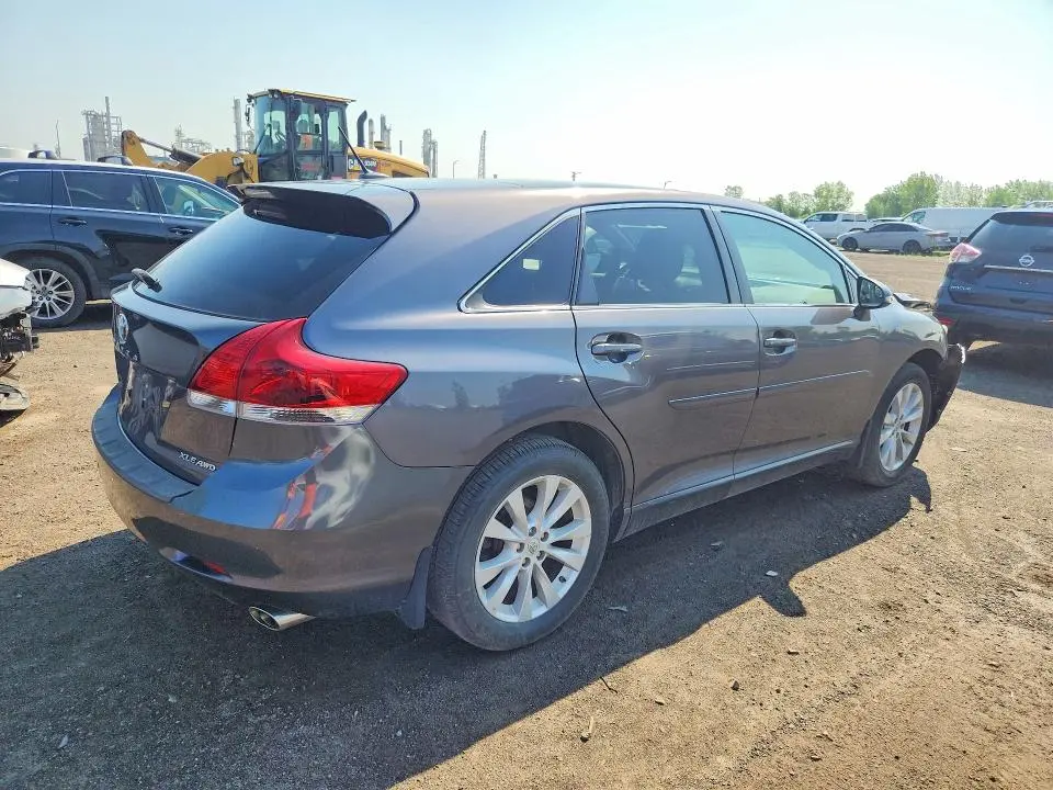 2015 TOYOTA VENZA LE  
