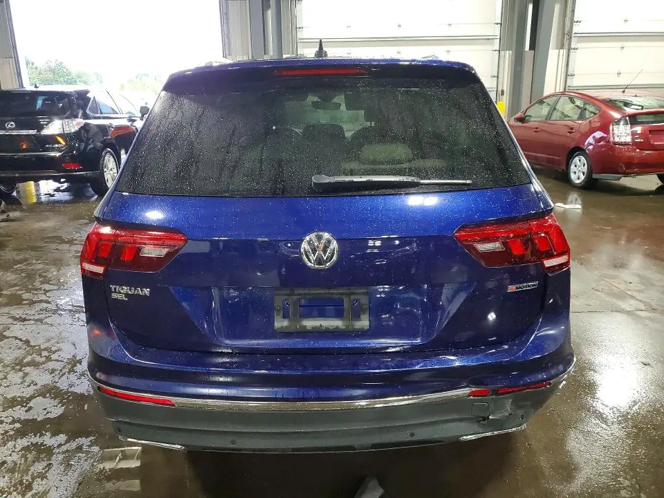 2021 VOLKSWAGEN TIGUAN SE  