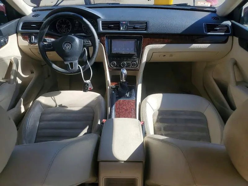 2012 VOLKSWAGEN PASSAT SEL  