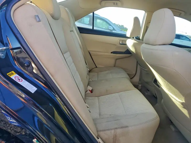 2015 TOYOTA CAMRY LE  