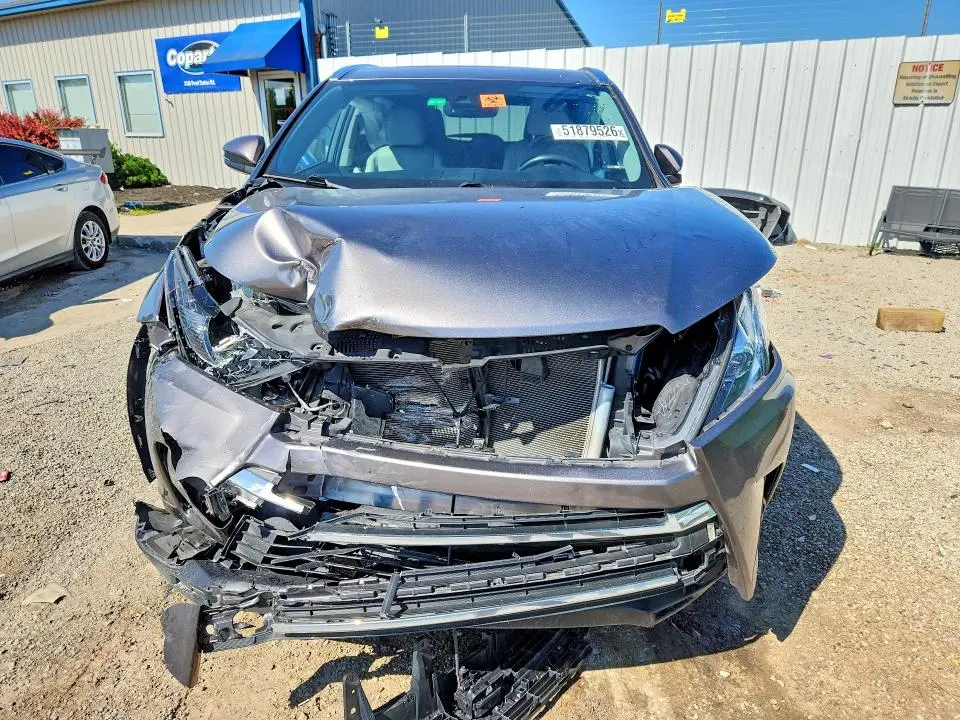 2019 TOYOTA HIGHLANDER LIMITED  