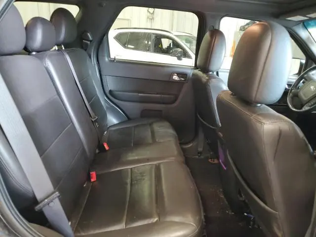 2010 FORD ESCAPE LIMITED  