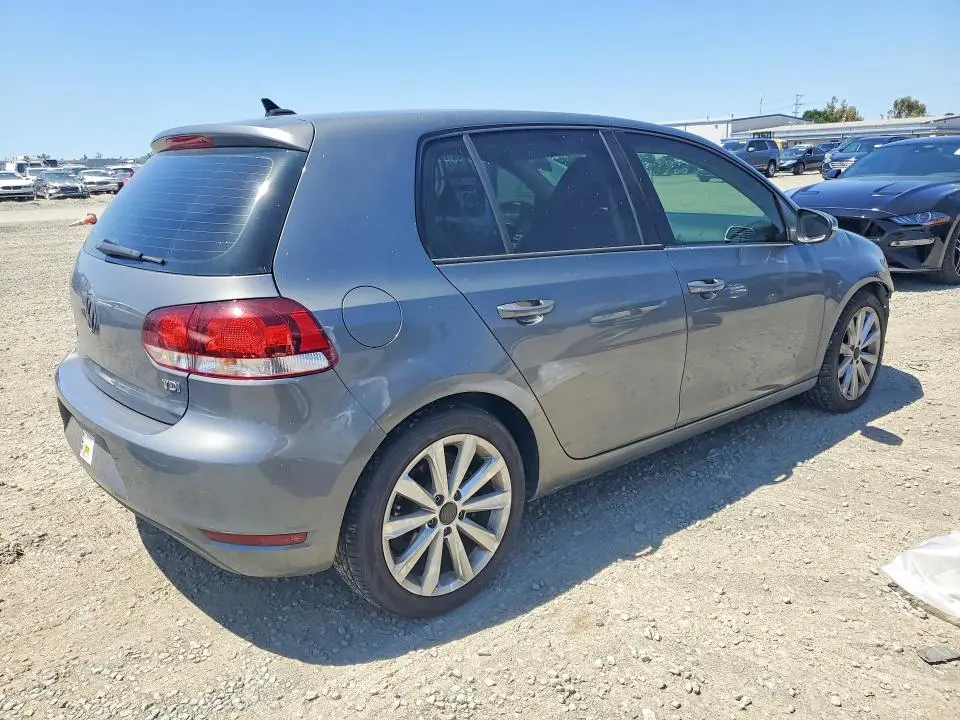 2014 VOLKSWAGEN GOLF   