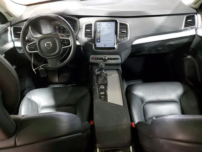 2018 VOLVO XC90 T5  