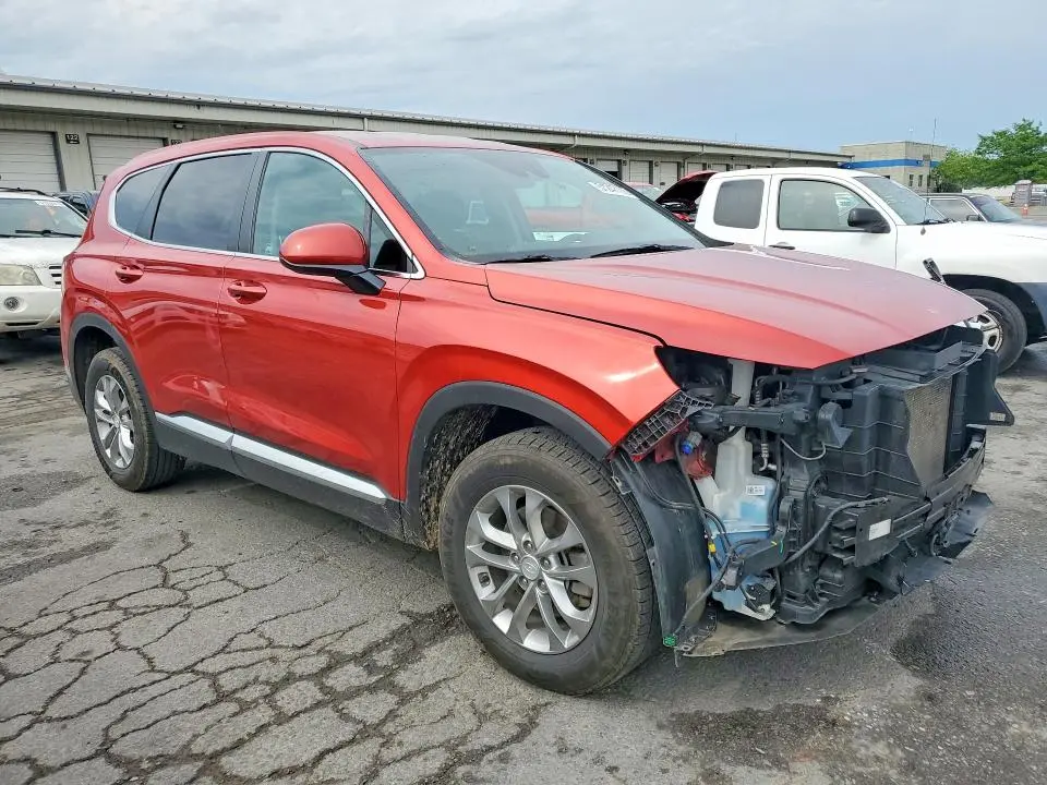 2020 HYUNDAI SANTA FE SE  