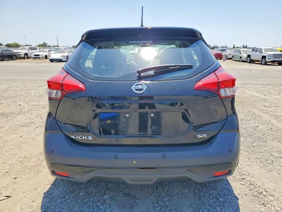 2020 NISSAN KICKS SR  