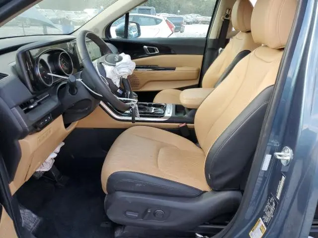 2024 KIA CARNIVAL EX  