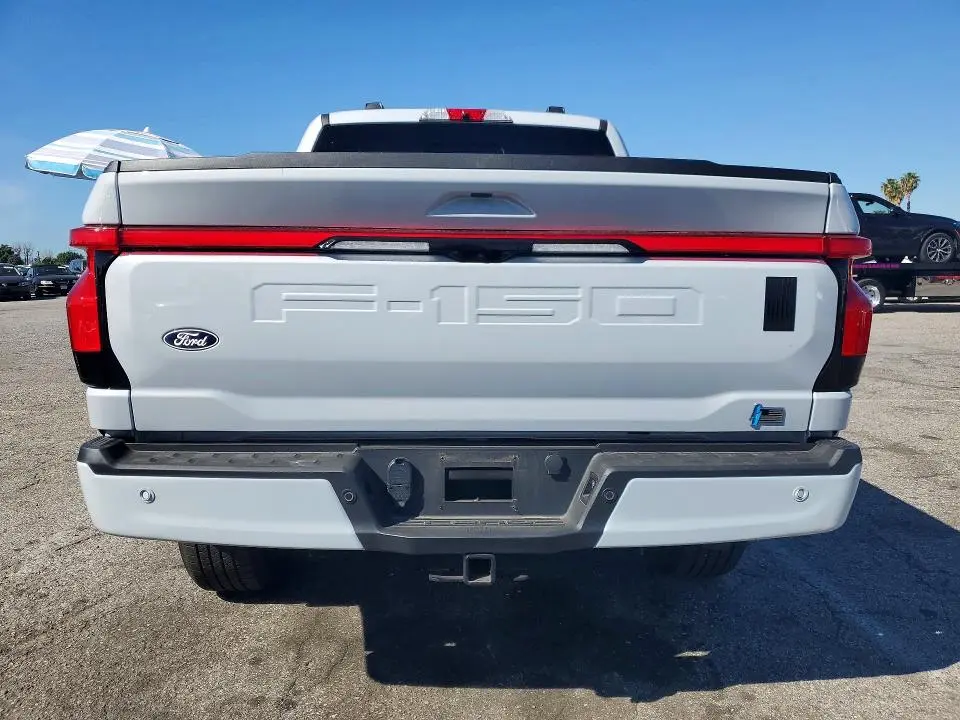 2025 FORD F150 LIGHTNING LARIAT  