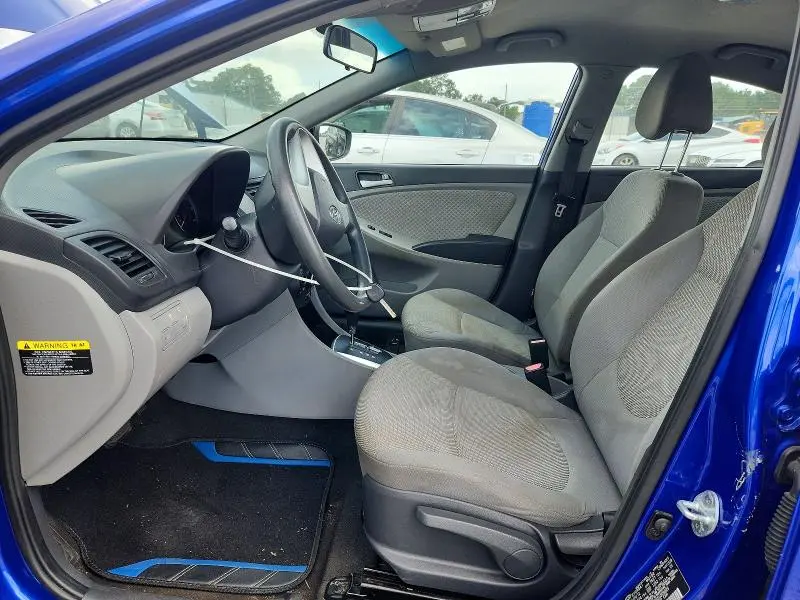2013 HYUNDAI ACCENT GLS  