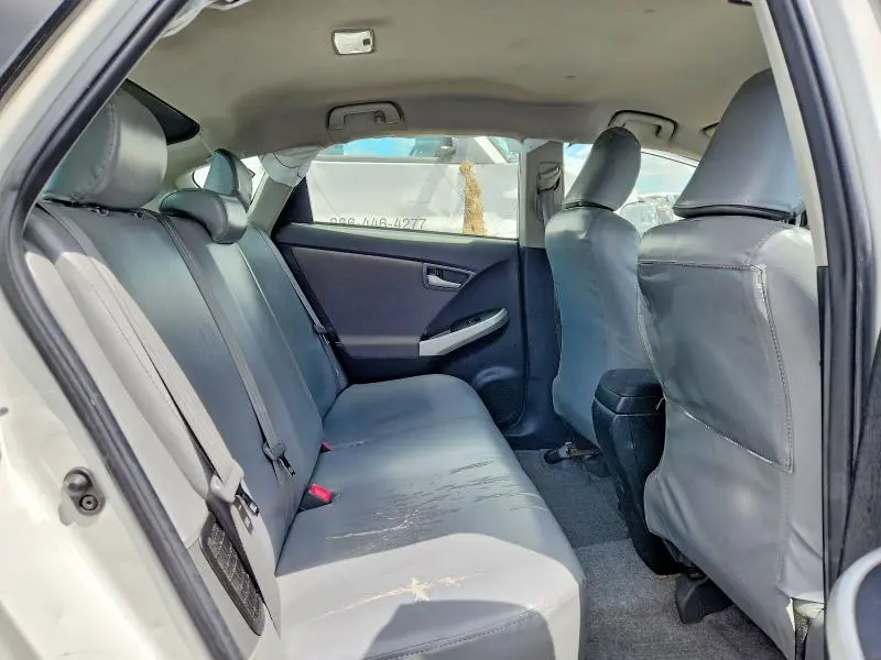2014 TOYOTA PRIUS THREE  