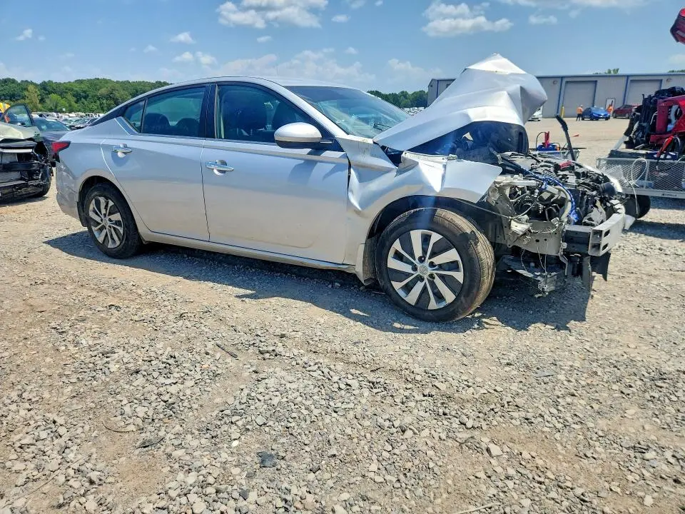2019 NISSAN ALTIMA S  