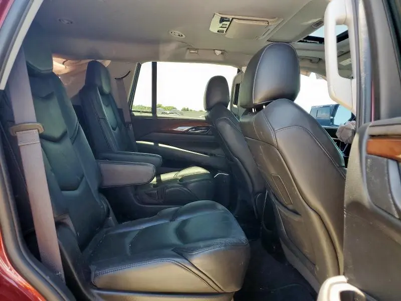 2016 CADILLAC ESCALADE LUXURY  