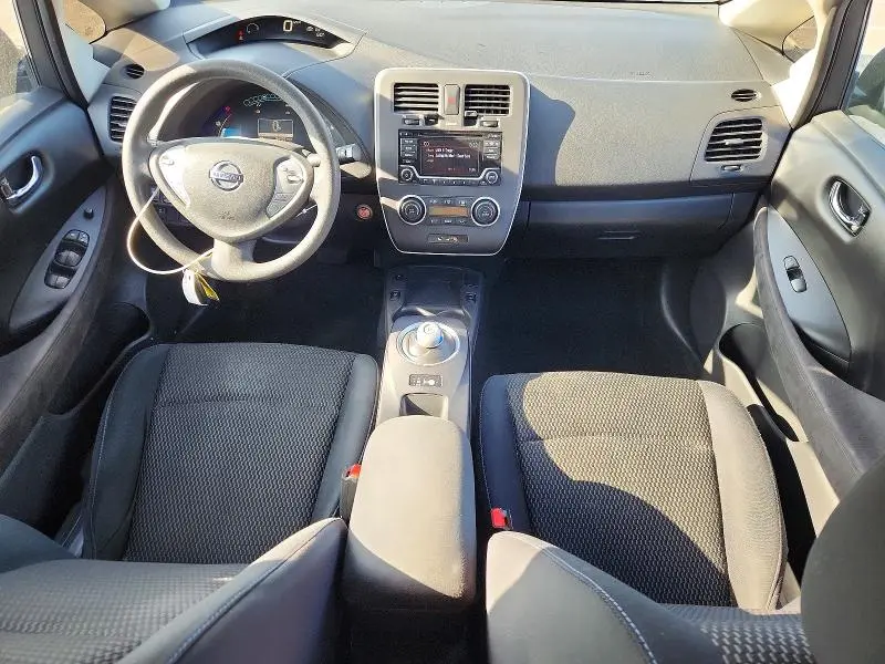 2017 NISSAN LEAF S  