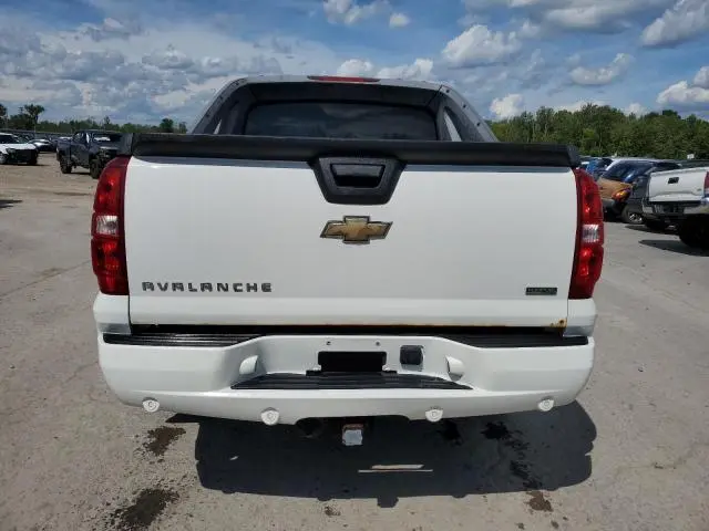 2010 CHEVROLET AVALANCHE LT  