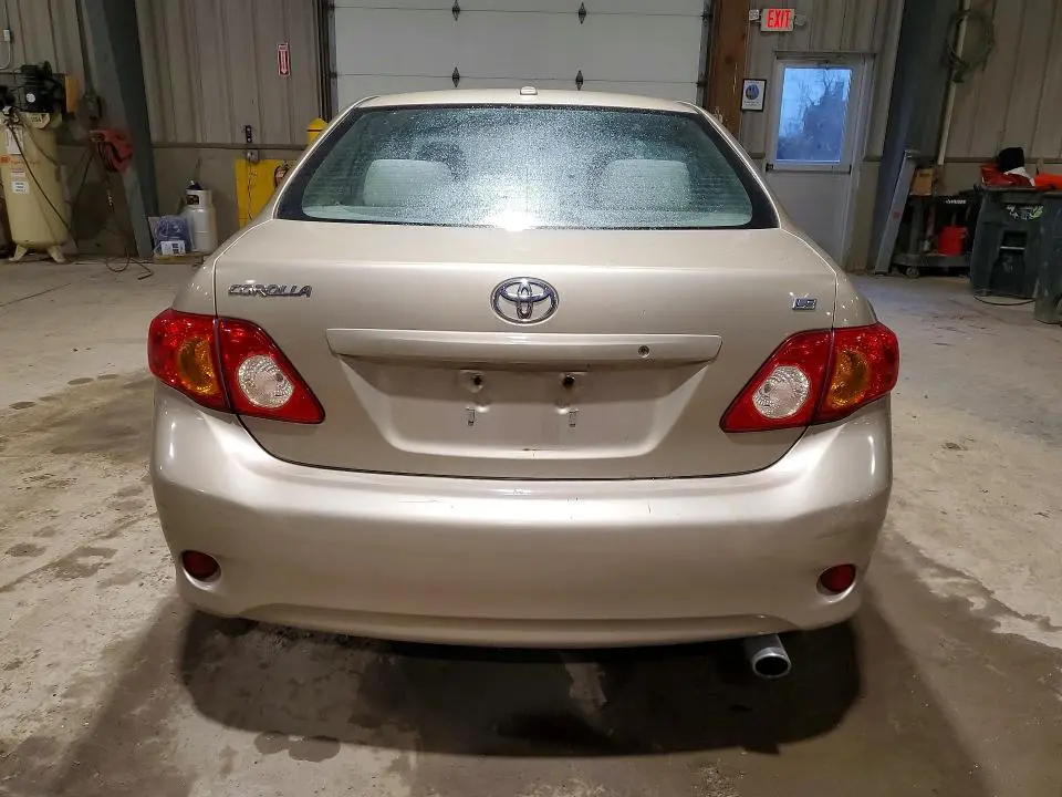2010 TOYOTA COROLLA LE  