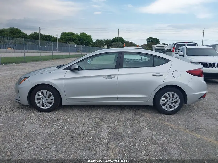 2019 HYUNDAI ELANTRA SE