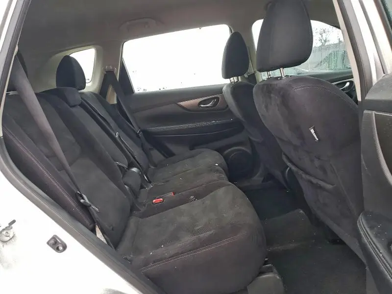 2015 NISSAN ROGUE S  