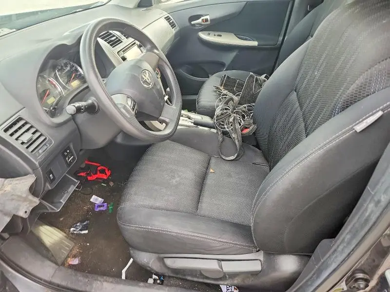 2013 TOYOTA COROLLA S  