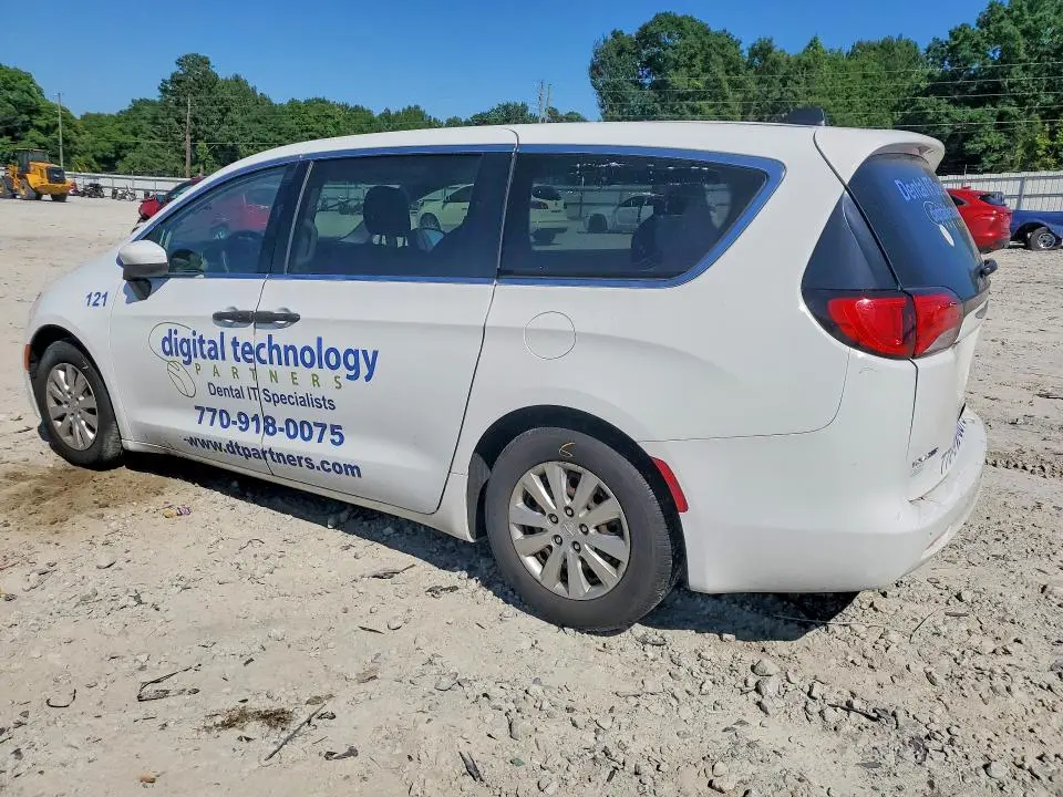 2020 CHRYSLER VOYAGER L  