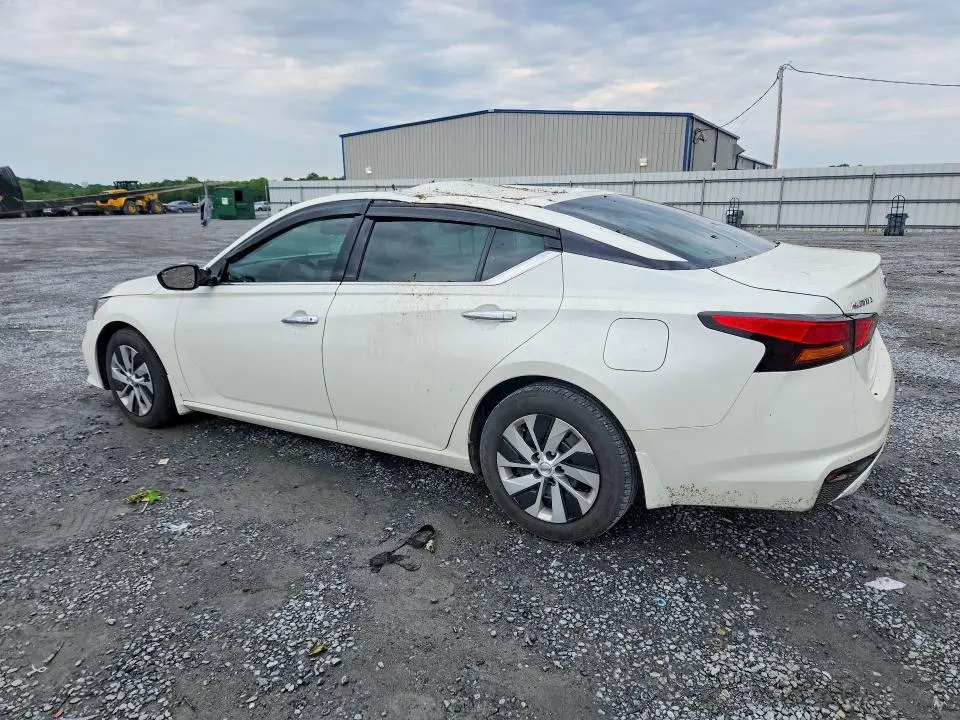 2020 NISSAN ALTIMA SV  