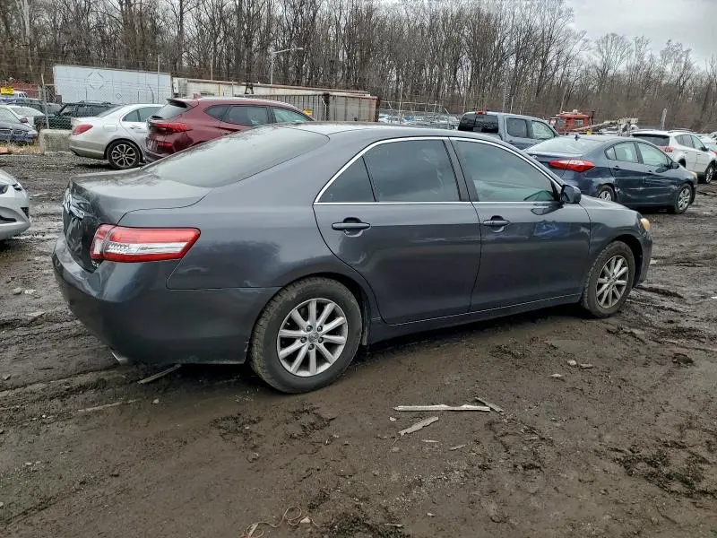 2010 TOYOTA CAMRY SE  