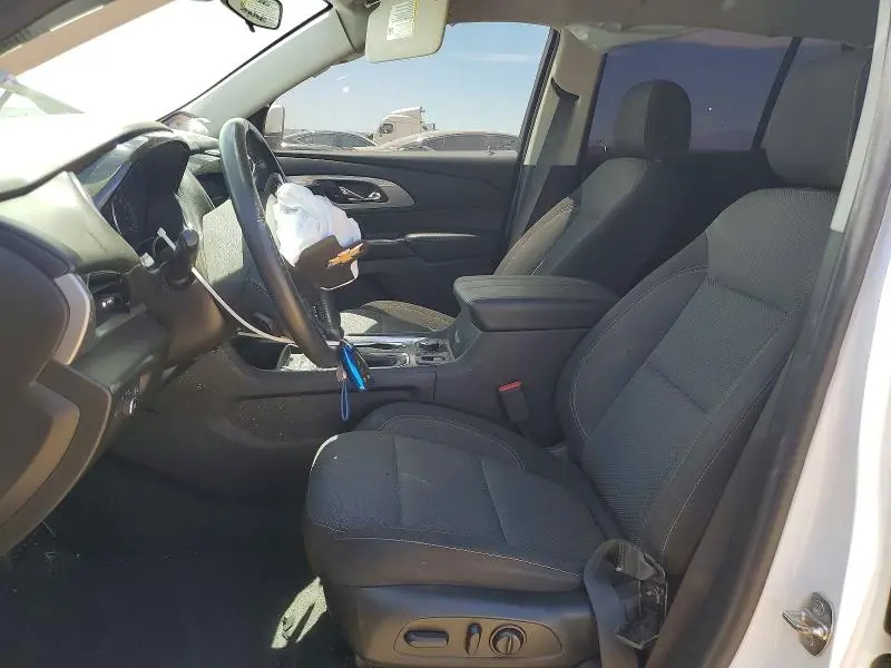 2021 CHEVROLET TRAVERSE LT  