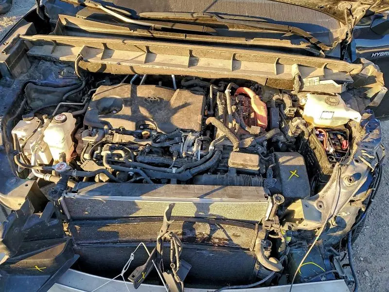 2021 TOYOTA HIGHLANDER HYBRID XLE  