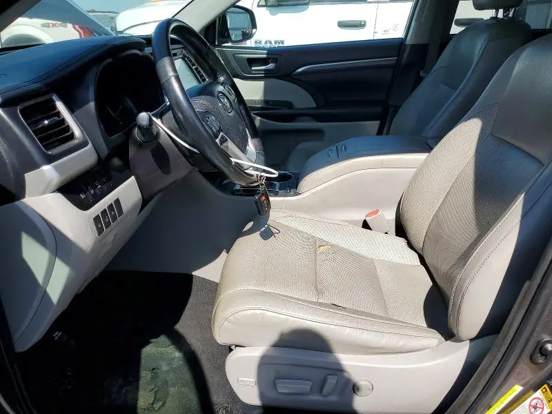 2018 TOYOTA HIGHLANDER LIMITED PLATINUM  
