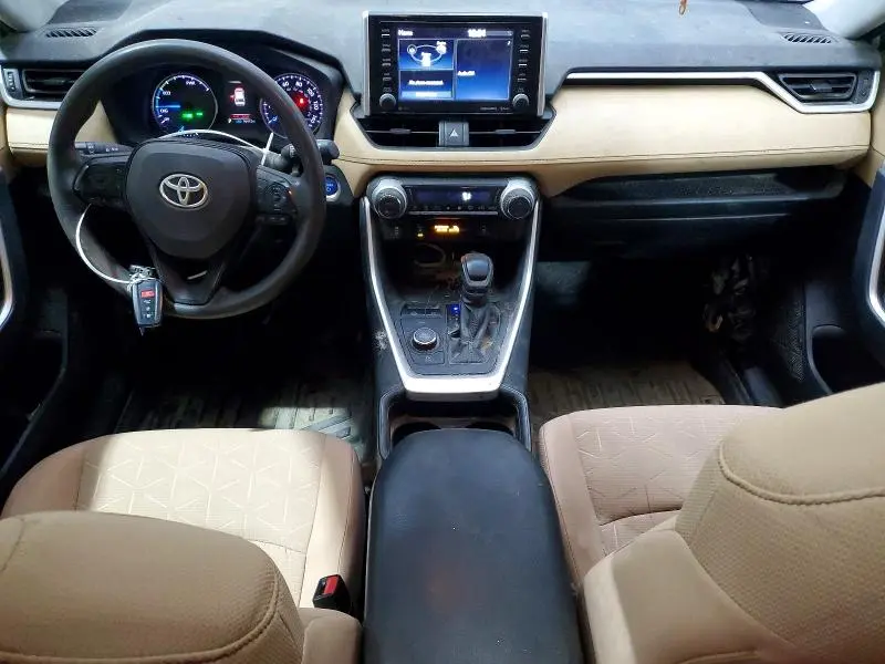 2019 TOYOTA RAV4 XLE  