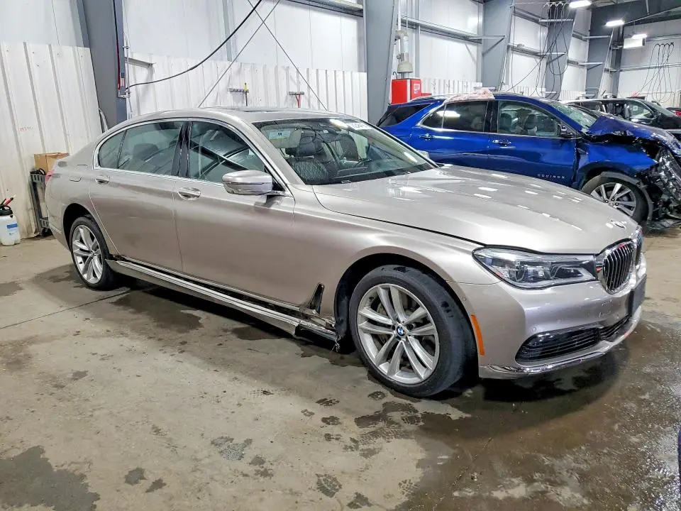 2016 BMW 750 XI  