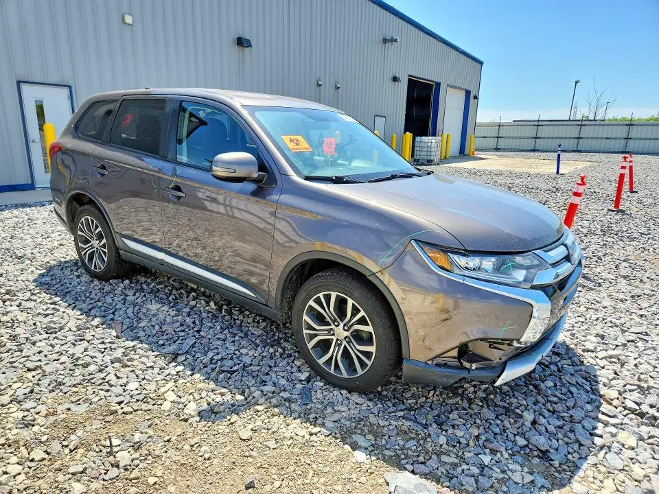 2018 MITSUBISHI OUTLANDER SE  