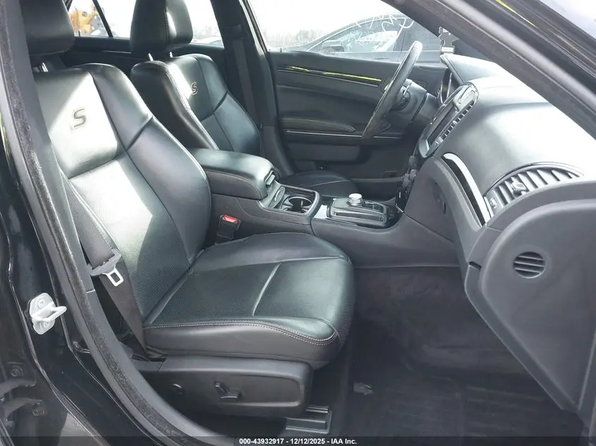 2018 CHRYSLER 300 300S AWD