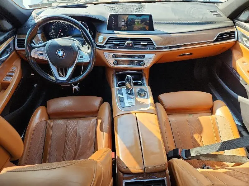 2018 BMW 750 XI  