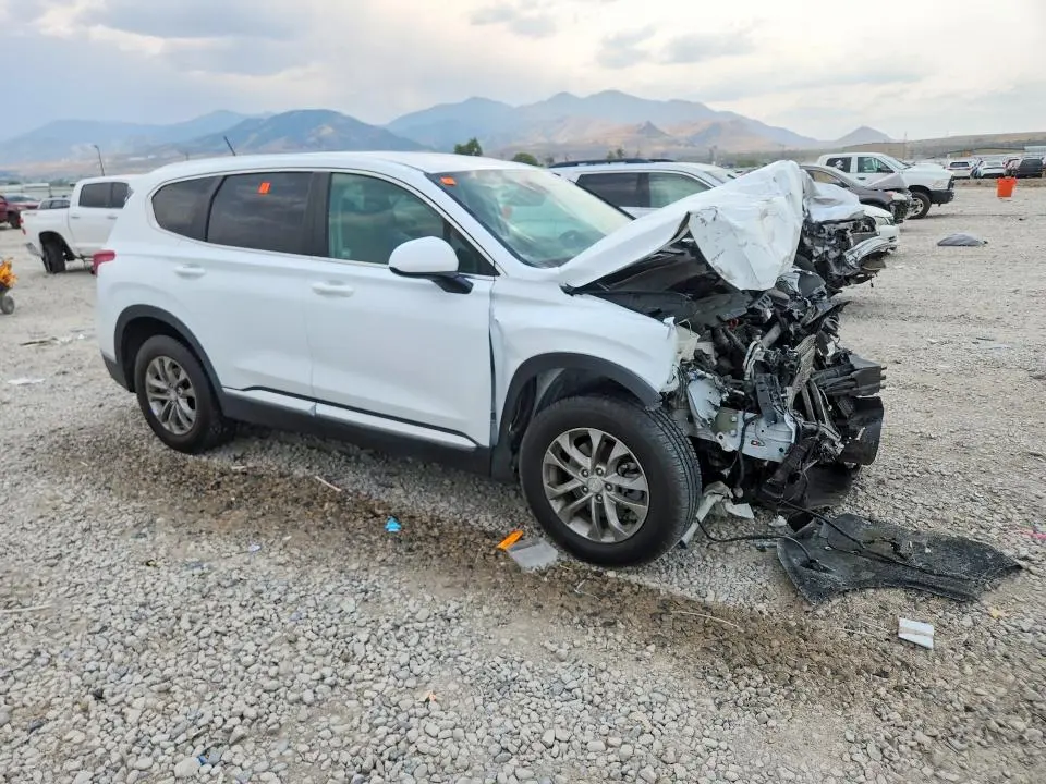 2019 HYUNDAI SANTA FE SE  