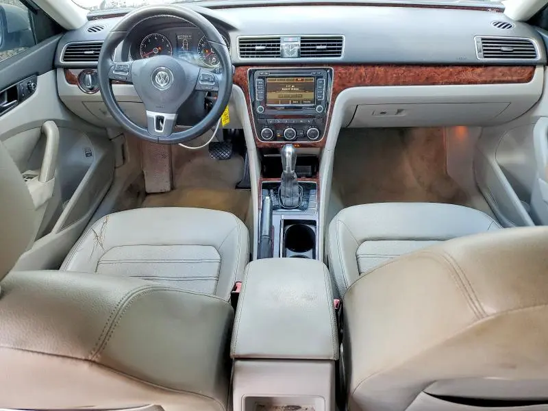 2012 VOLKSWAGEN PASSAT SEL  