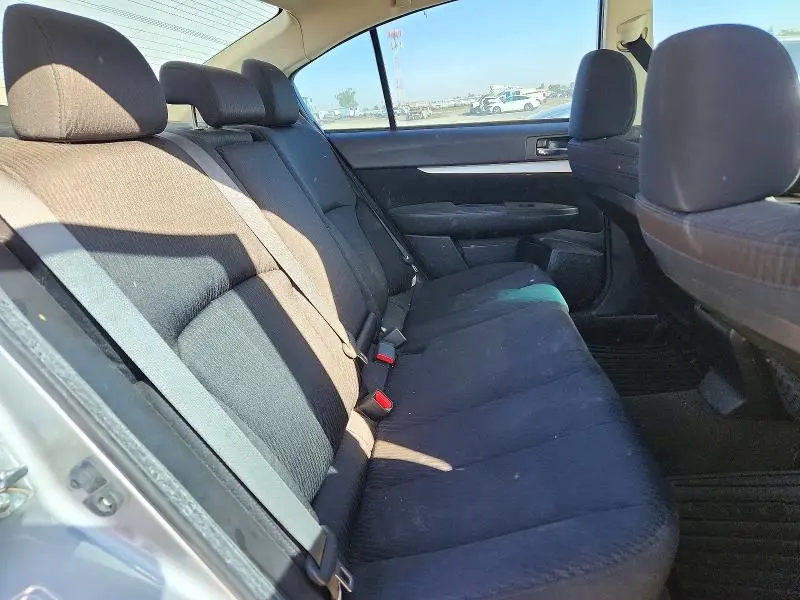 2011 SUBARU LEGACY 2.5I  