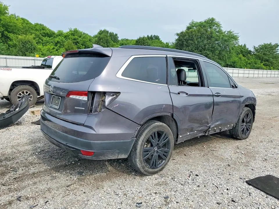 2021 HONDA PILOT SE  