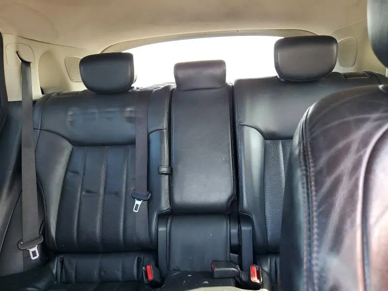 2016 INFINITI QX70 BASE  