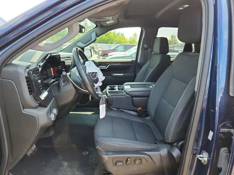 2023 GMC SIERRA K1500 SLE  