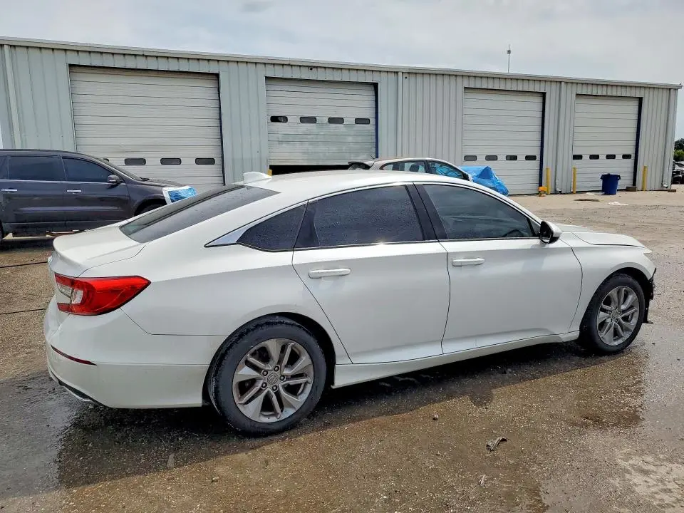 2019 HONDA ACCORD LX  
