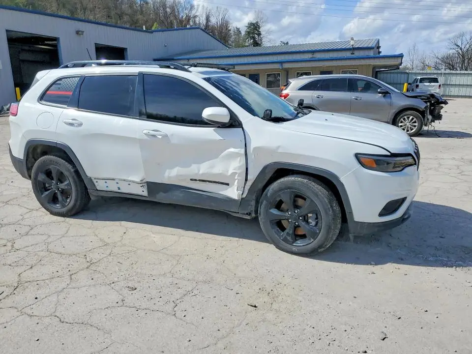 2020 JEEP CHEROKEE LATITUDE PLUS  