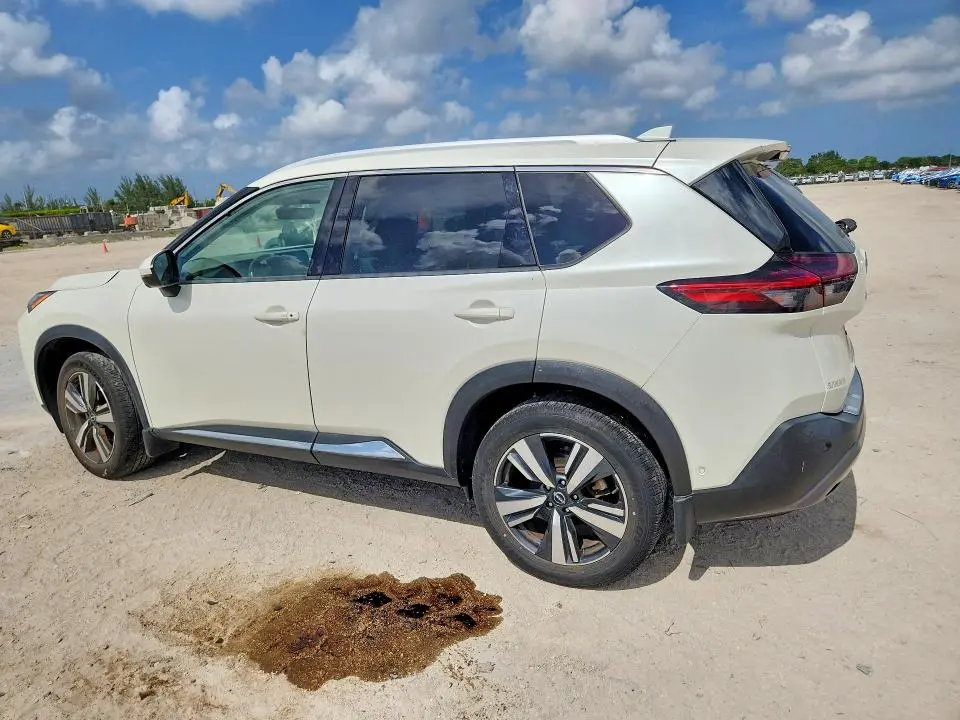 2023 NISSAN ROGUE SL  